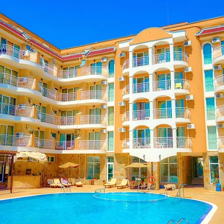 Silver Springs Premium شقة *